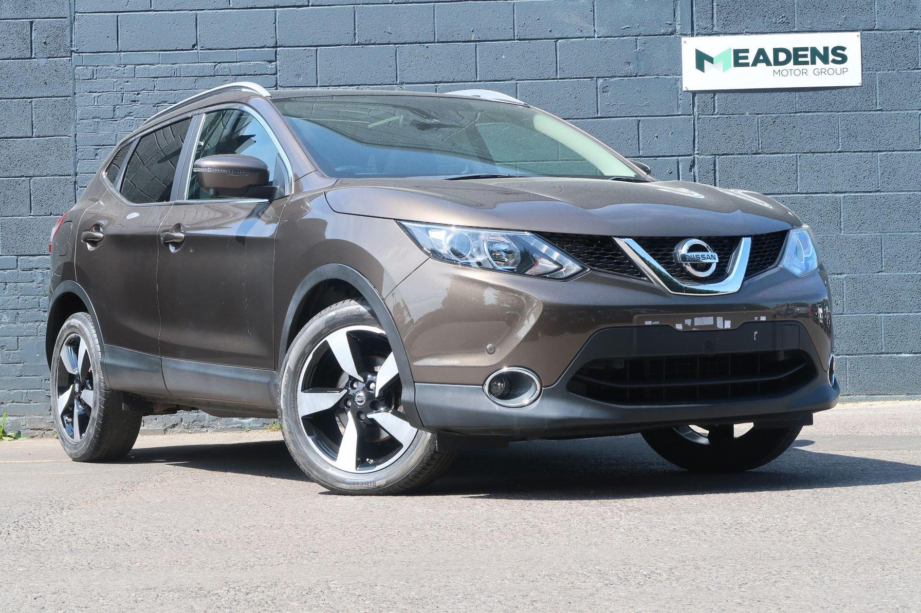 2016/66 Nissan Qashqai 1.6 DIG-T N-Connecta 2WD Euro 6 (s/s) 5dr SUV