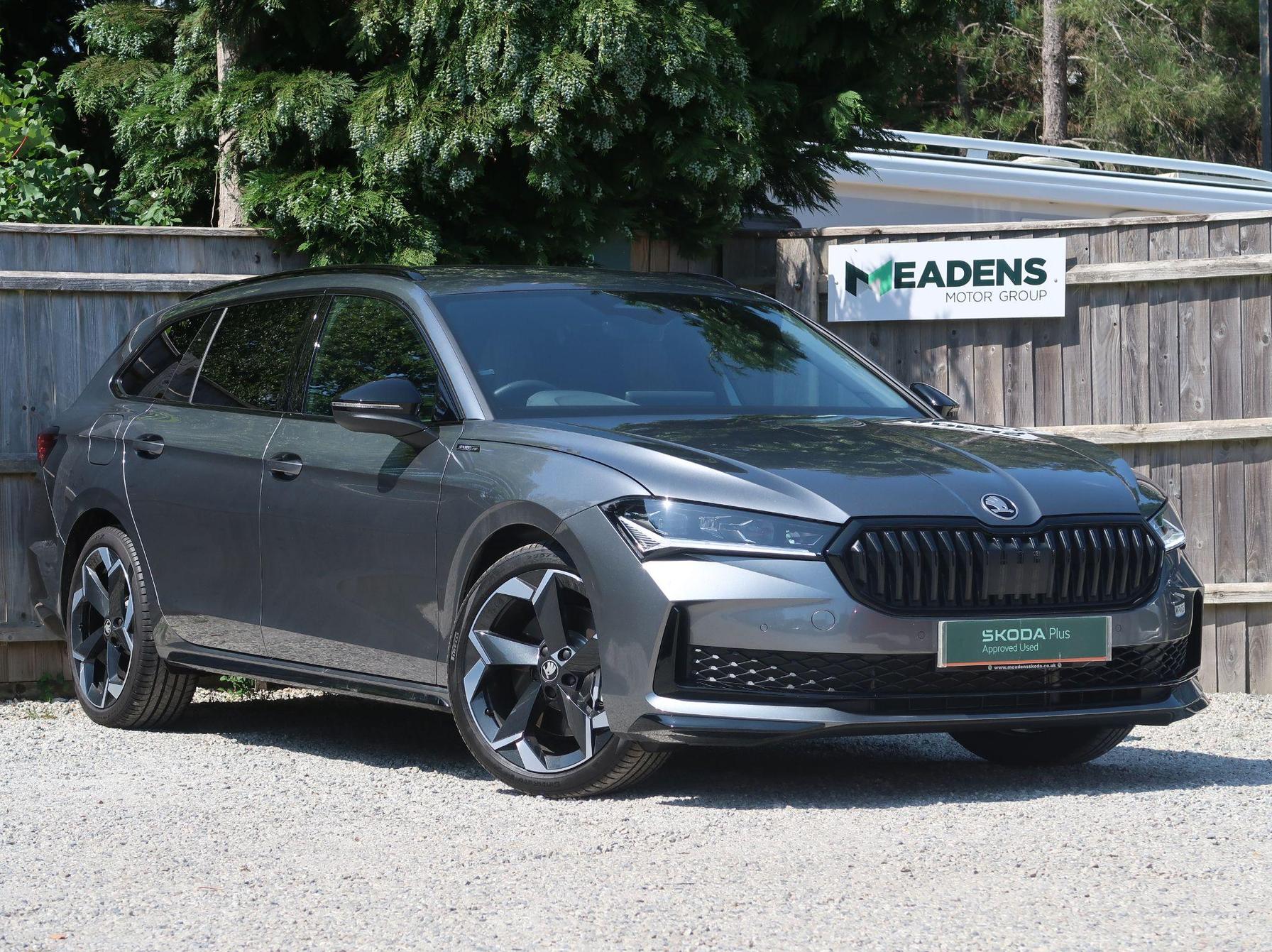 2025/25 Skoda Superb Estate